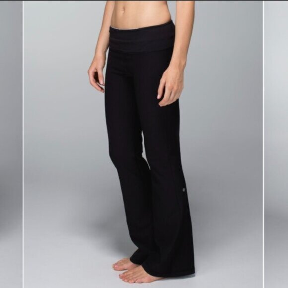 Lululemon reversible Groove Pant (Reg) Black / White / Raspberry / solid blk EUC - Picture 4 of 12